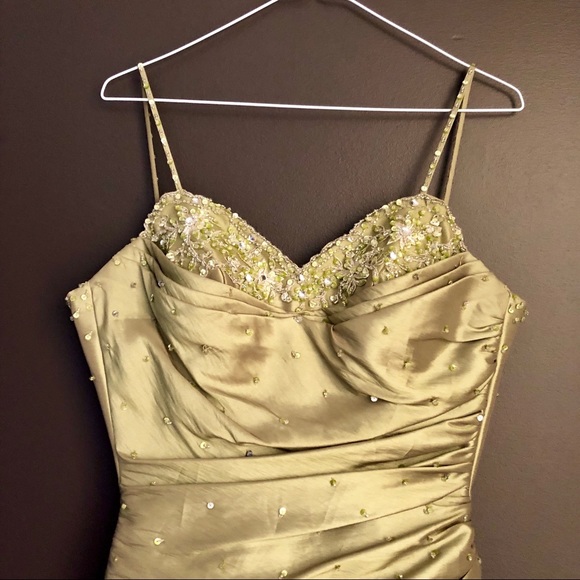 Sequin Mori Lee Gown - Picture 5 of 8